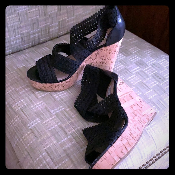 Steve Madden wedges. - Picture 1 of 3